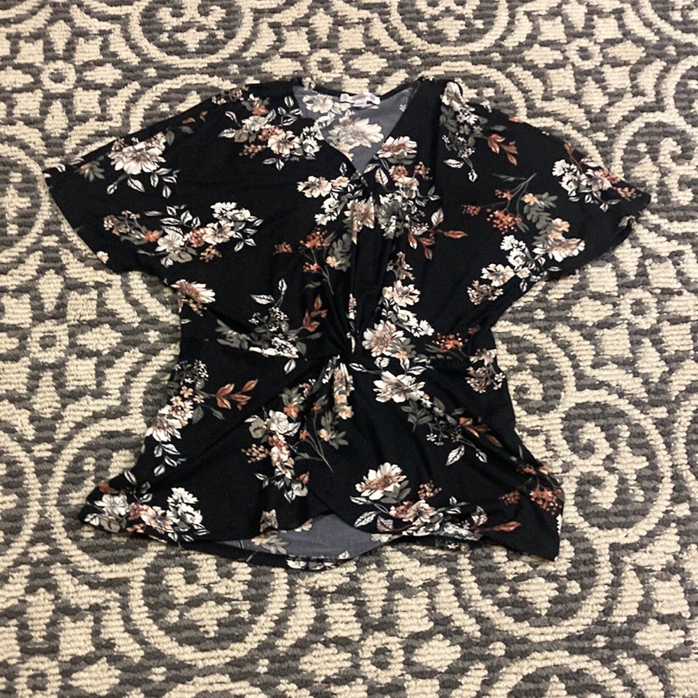 Twist front top.